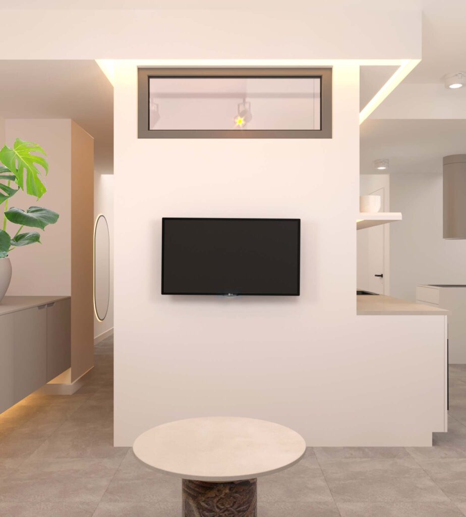 ТВ стена, за стеной постирочная